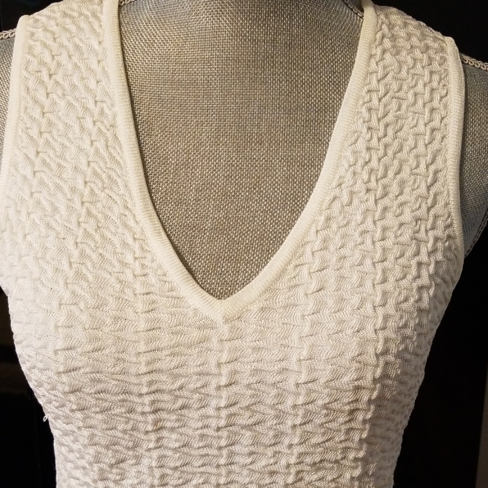 Top - Picture 3 of 8